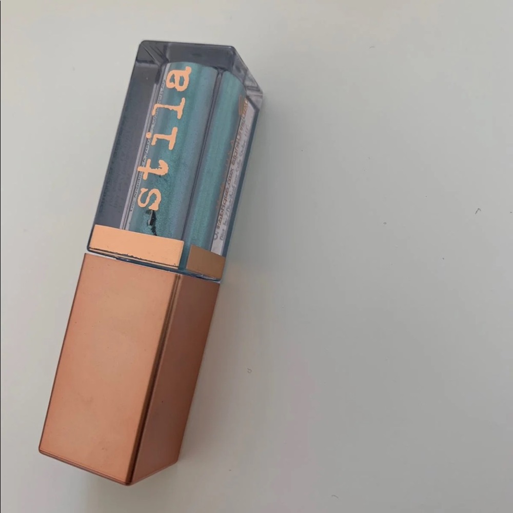Stila Shimmer and Glow- Freedom